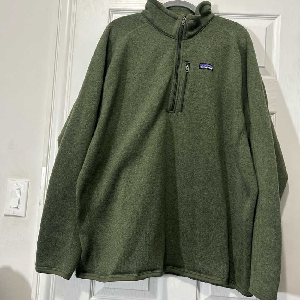 Patagonia Forest Green Fleece 1/4 zip Pullover